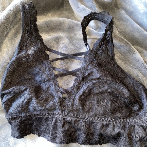 Victoria’s Secret bralette - Picture 1 of 3